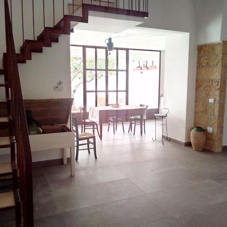 Cortile Calinea Bed & Breakfast Castrignano del Capo Bagian luar foto
