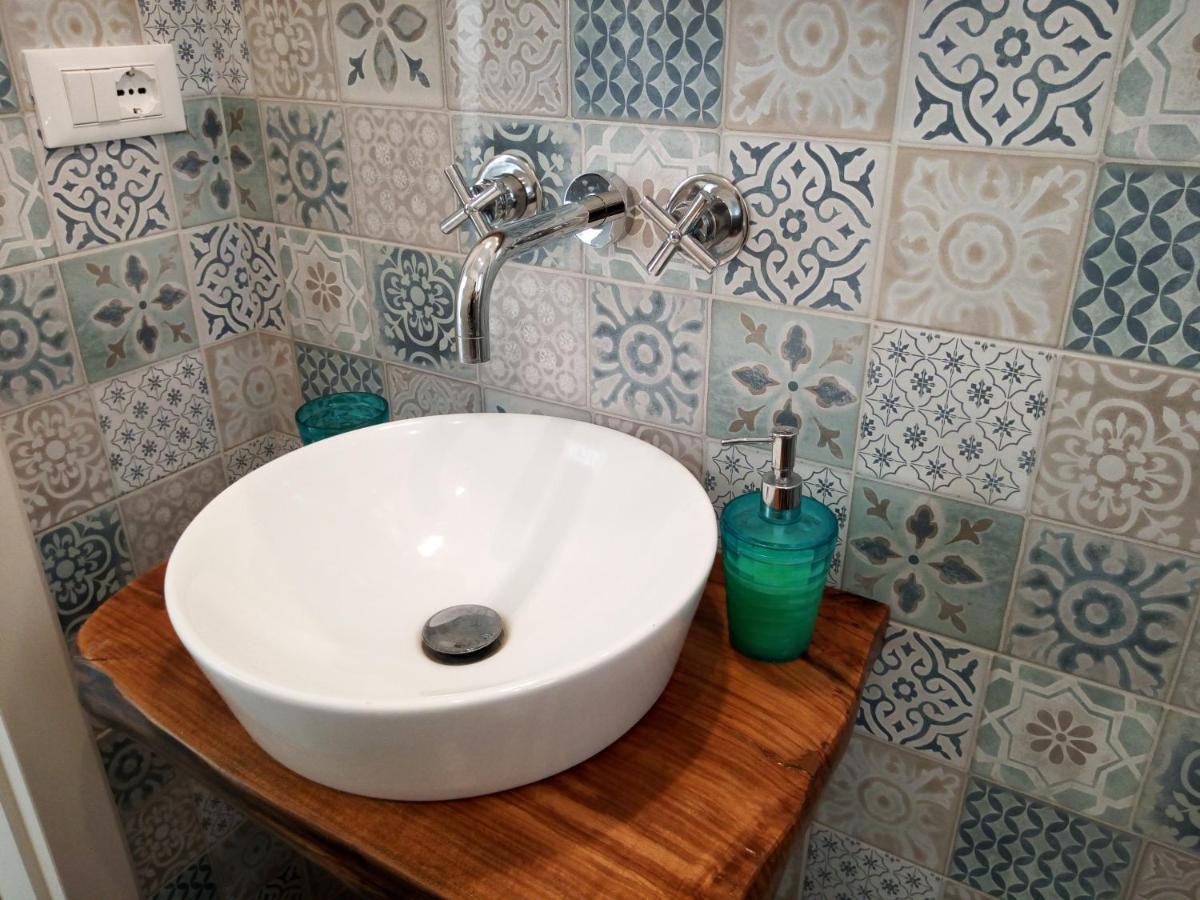 Cortile Calinea Bed & Breakfast Castrignano del Capo Bagian luar foto