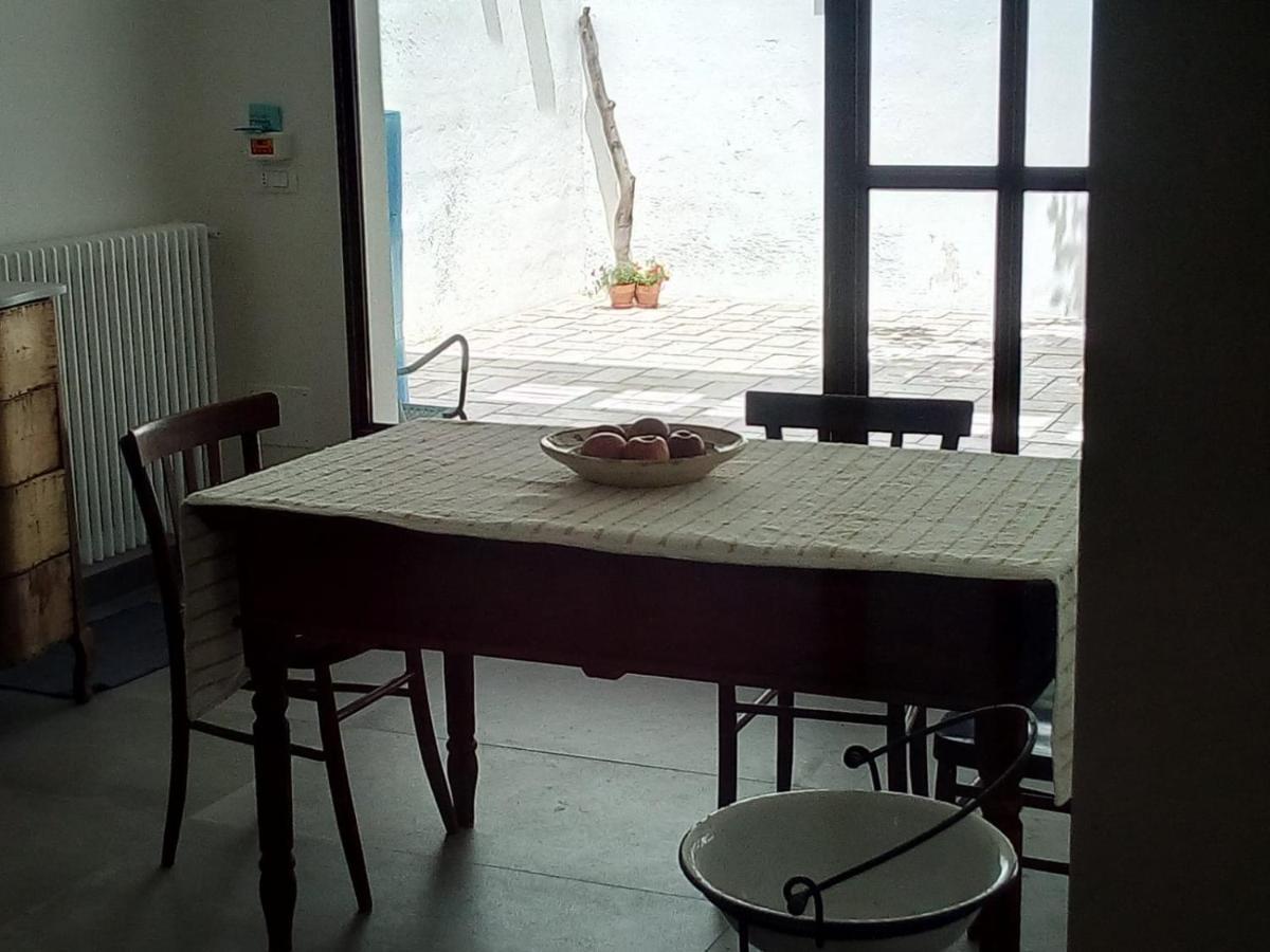 Cortile Calinea Bed & Breakfast Castrignano del Capo Bagian luar foto